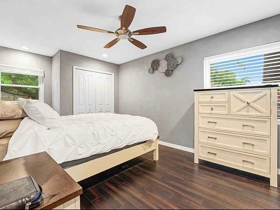5th image of 251 Edgewood Dr