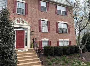 12102 Green Ledge Ct APT 202, Fairfax, VA 22033