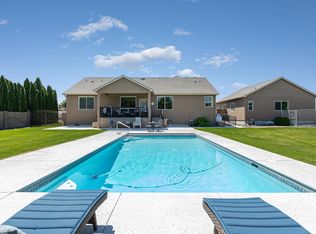 2890 Karlee Dr, Richland, WA 99352