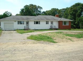 6 Terry Ave, Swansea, MA 02777