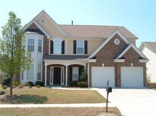 2945 Cooper Woods Ln, Loganville, GA 30052