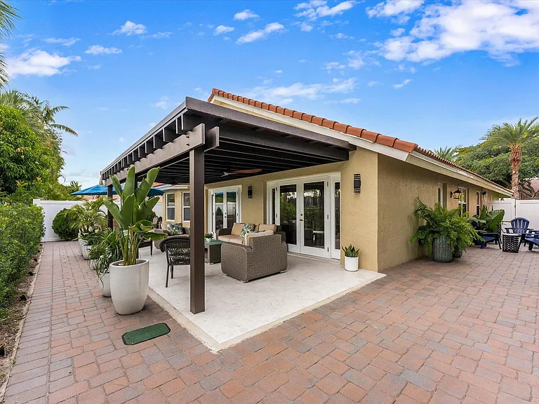10112 Aqua Vista Way — Photo 34
