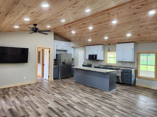 121 Amber Dr