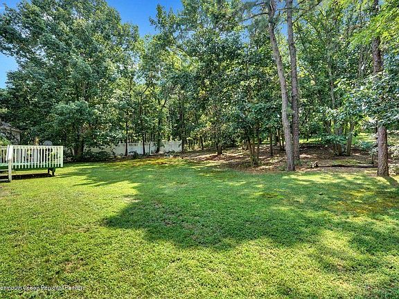 3rd image of 1 Tamara Ct