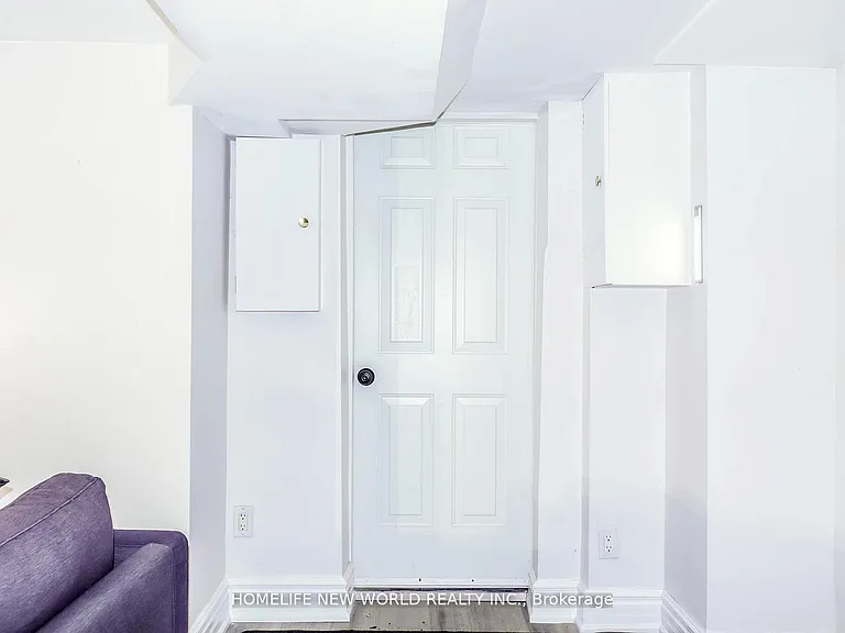 222 Markham St #BASEMENT — Photo 20