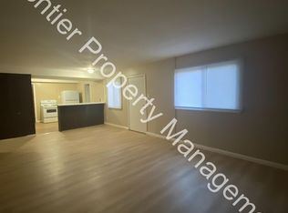 6855 Woodhurst Dr, Saint Louis, MO 63134