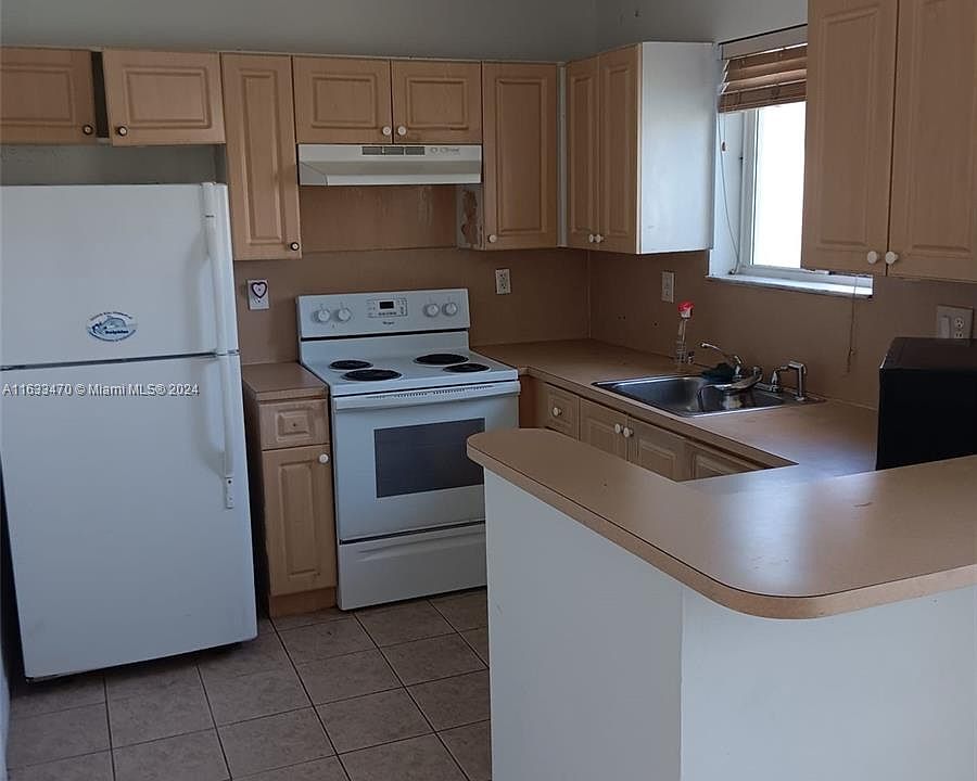 2nd image of 2910 SE 13th Ave Unit 201-50