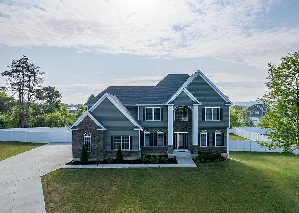 1st image of 342 Wexford Ln