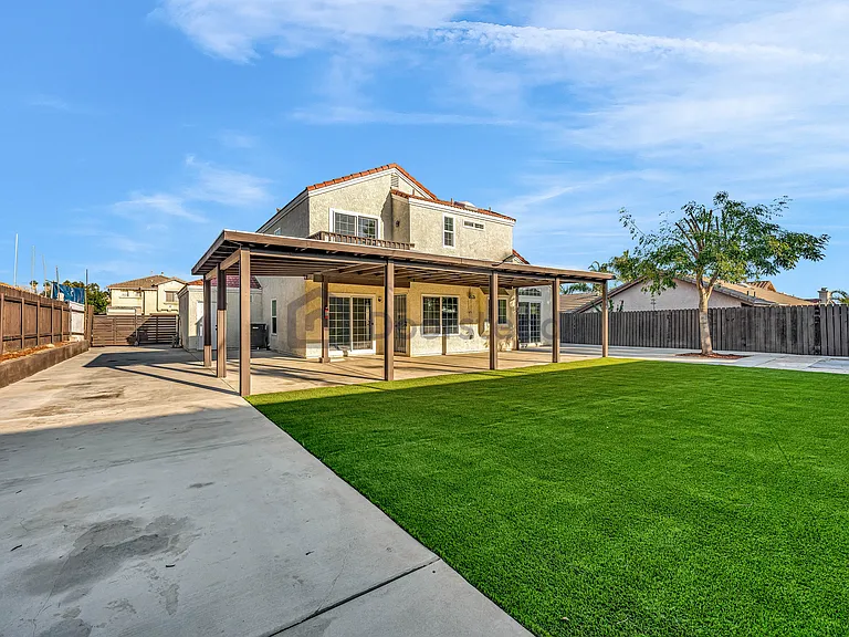 26150 Coronada Dr — Photo 50