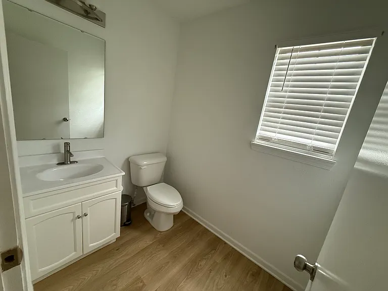 2319 Orchard Creek Dr — Photo 9