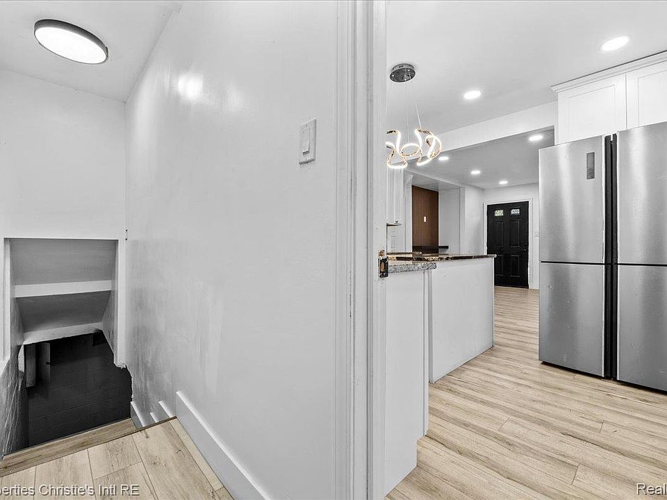18638 Barlow St, photo 13