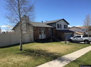 603 Twin Ridge Ave, Evanston, WY 82930