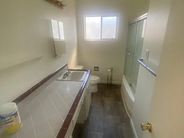 334 Chula Vista Pl NE — Photo 8