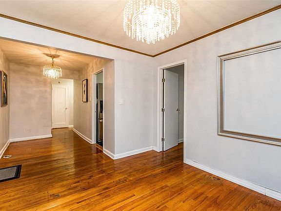 4th image of 7402 34th Ave #1C