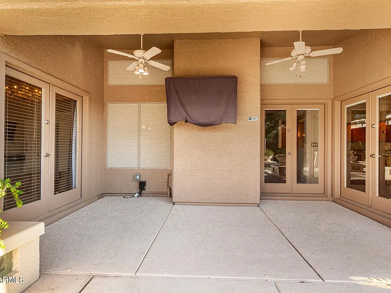 4704 E Hearn Rd — Photo 39