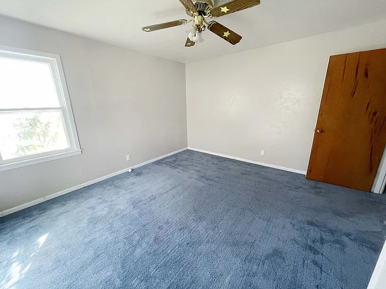 402 E Mesa Dr — Photo 6