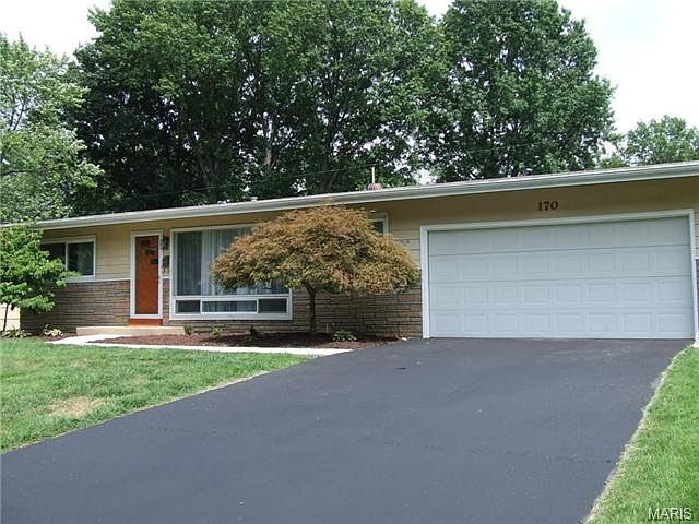 1st image of 170 Duquette Ln