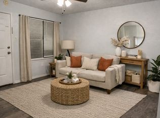 304 E Oakdale St APT B, Keene, TX 76059