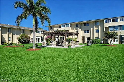 333 Joel Blvd Photo 1
