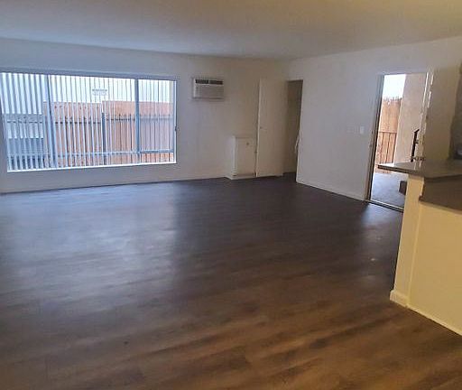 5th image of 9725 Regent St APT 5