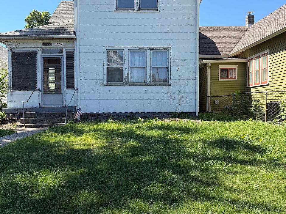 2nd image of 1227 Lexington Ave