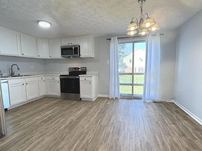 8106 Rhode Island Ave — Photo 33