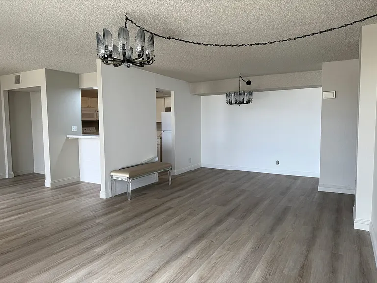 3930 University Center Dr #302 — Photo 5