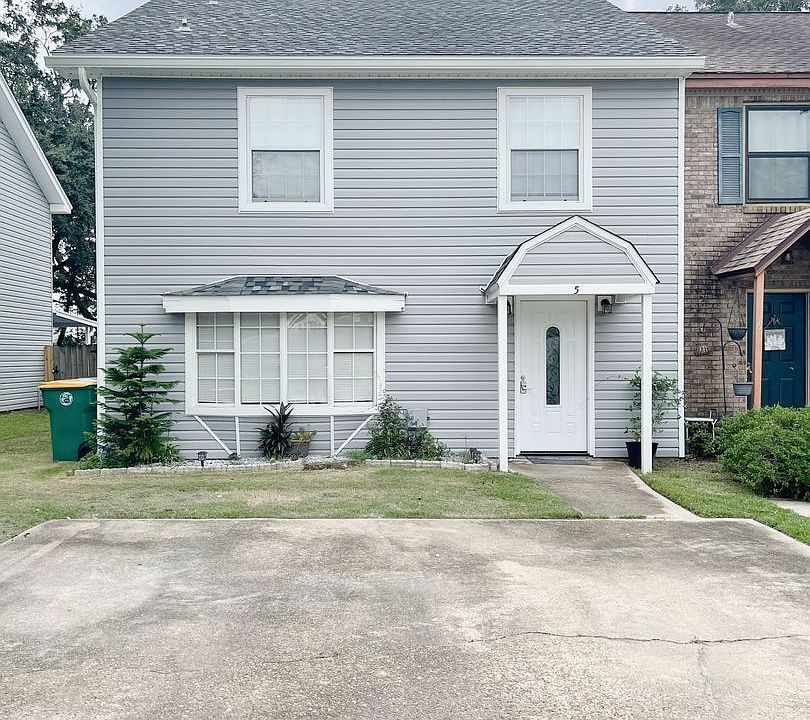 1st image of 208 Cloverdale Blvd Unit 5