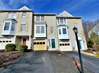 225 Fieldbrook Dr, Canonsburg, PA 15317