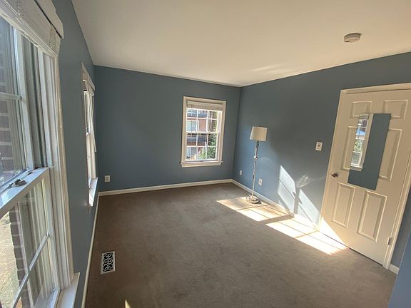 4th image of 4311 11th St N