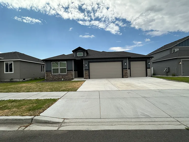 4727 W Junco St — Photo 1