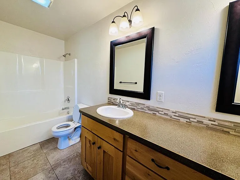 1043 Road Runner St — Photo 17