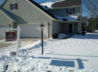 900 Autumn Ridge Dr, Oconomowoc, WI 53066