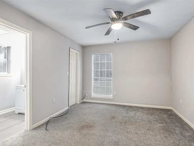 1702 Athens Dr — Photo 26