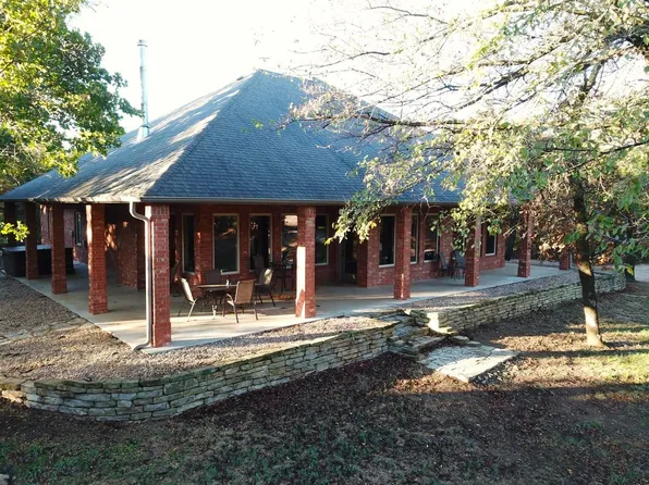 263757 E County Road 45, Ringwood, OK 73768