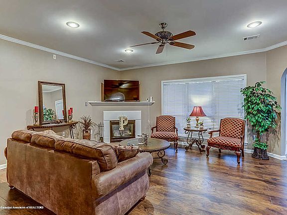 5th image of 8280 Ansley Park Cv