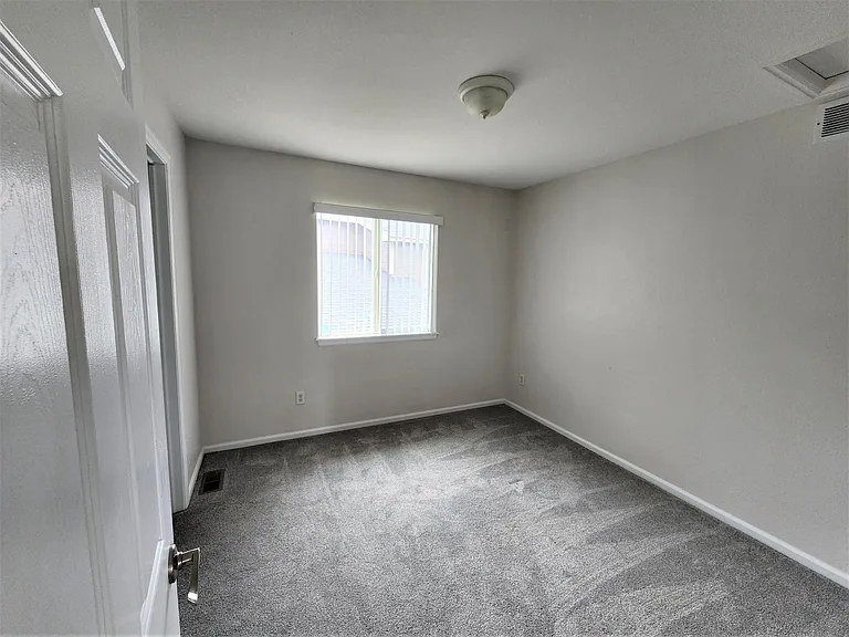 10639 Cherrybrook Cir — Photo 15