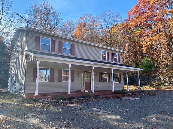 2nd image of 109 Blue Jay Ln #B