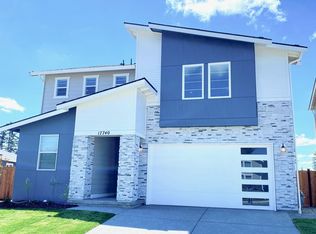 17740 126th St E, Bonney Lake, WA 98391