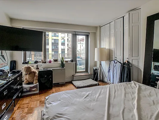 Rented by Halstead Real Estate | media 4