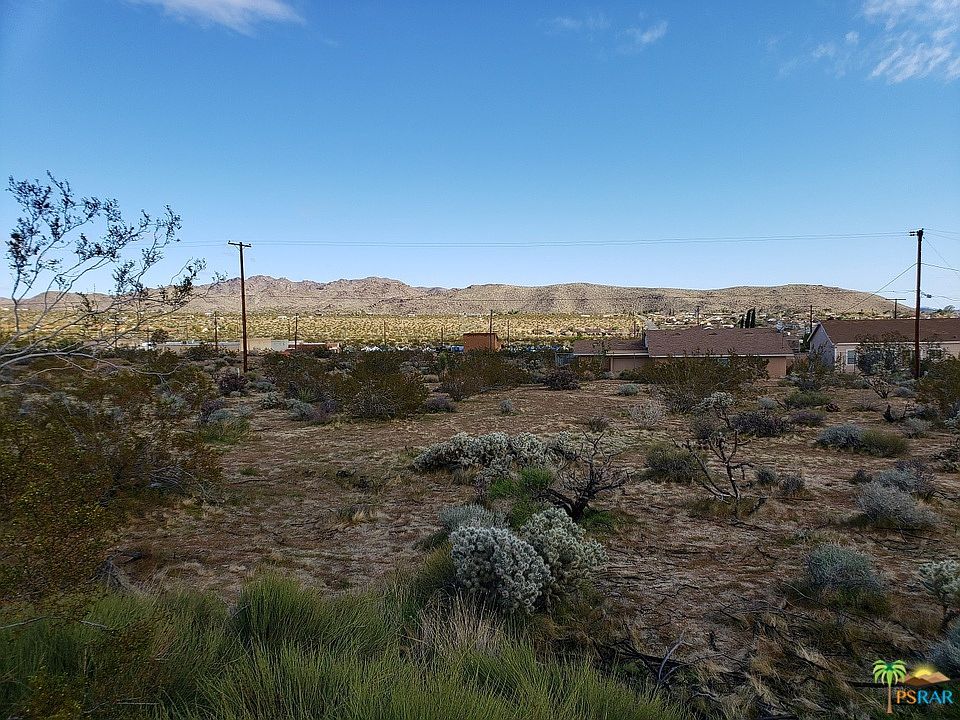 2nd image of 61690 Desert Air Rd