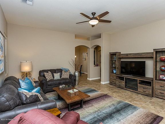 3rd image of 4649 N Salem Pl