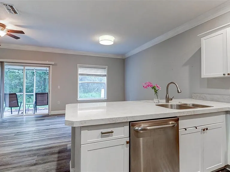 16305 Fairford Palms Ct — Photo 11