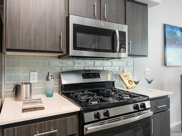 Ventana Canyon Apartments — Photo 6