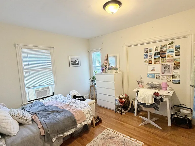 35 Burnside Ave #2 — Photo 7