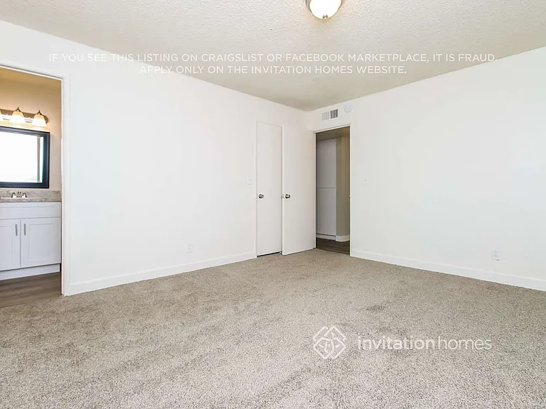 1249 E 8th St — Photo 8