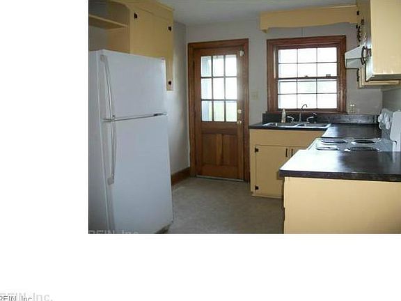 3rd image of 3406 Monroe St