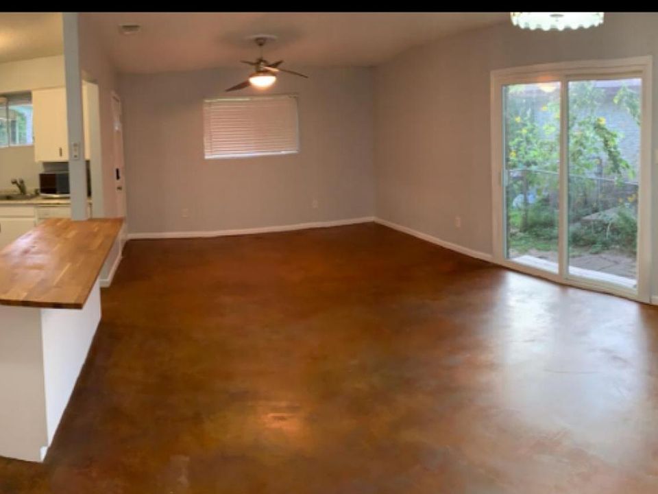 1st image of 2105 Magnolia Dr #A