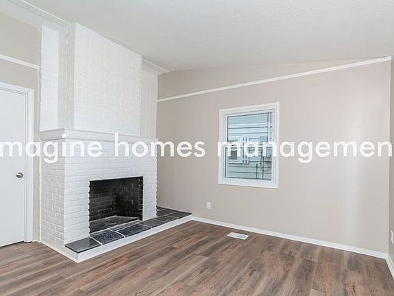 3rd image of 207 Seminole Dr