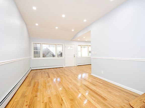 5th image of 442 Beach 64 St